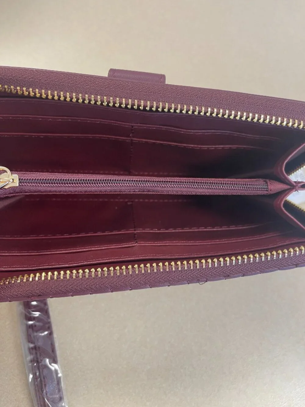 Badgley Mischka Vegan Leather Card and Phone Zippy Wallet in Plum - BM4177 - NWT
